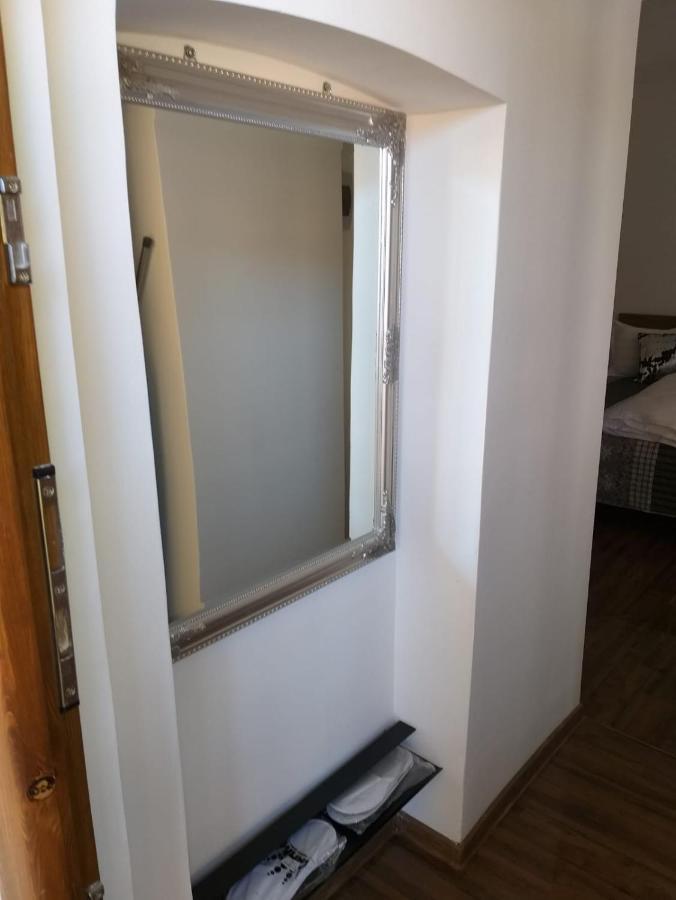 Sara House Lägenhet Bistriţa Exteriör bild