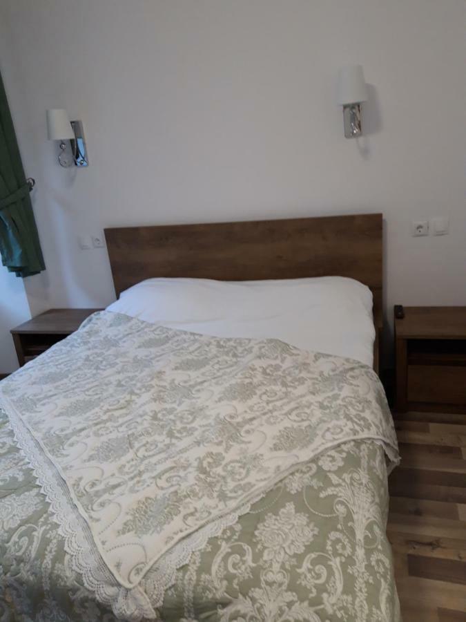 Sara House Lägenhet Bistriţa Exteriör bild